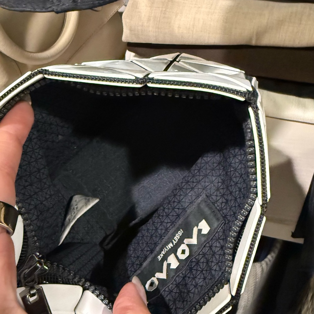 Small prism pouch - Picture 7 of 7